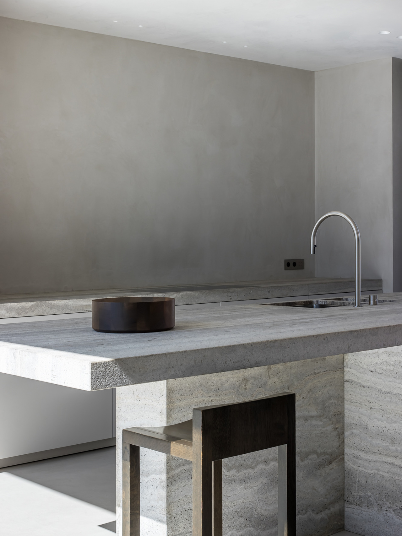 Archillect ID 403595