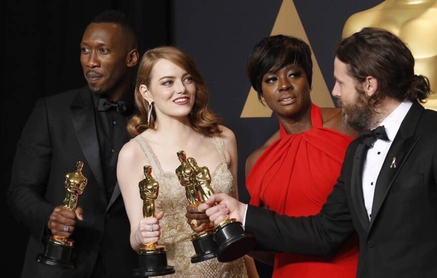 Archillect ID 403638