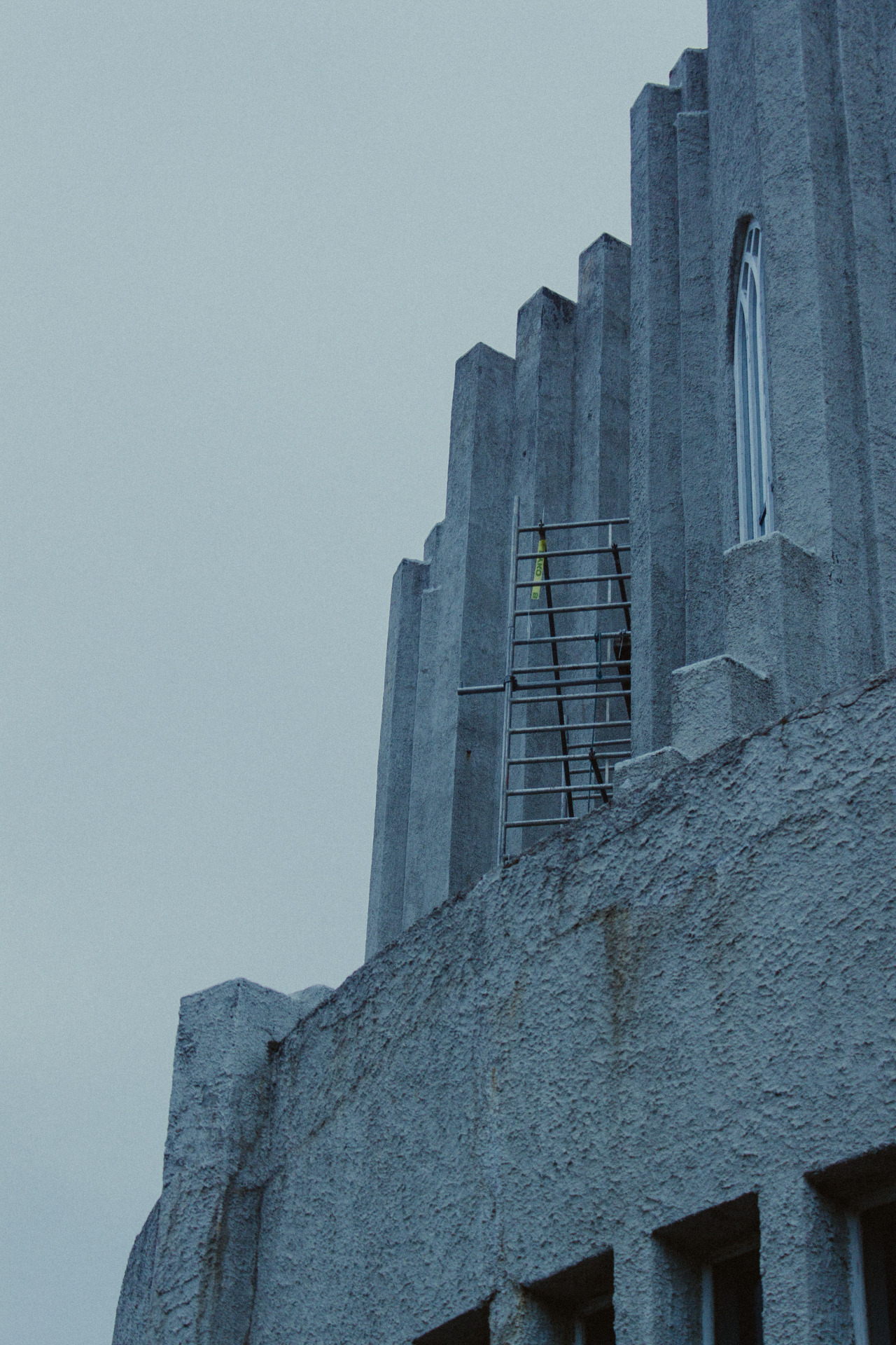 Archillect ID 403679