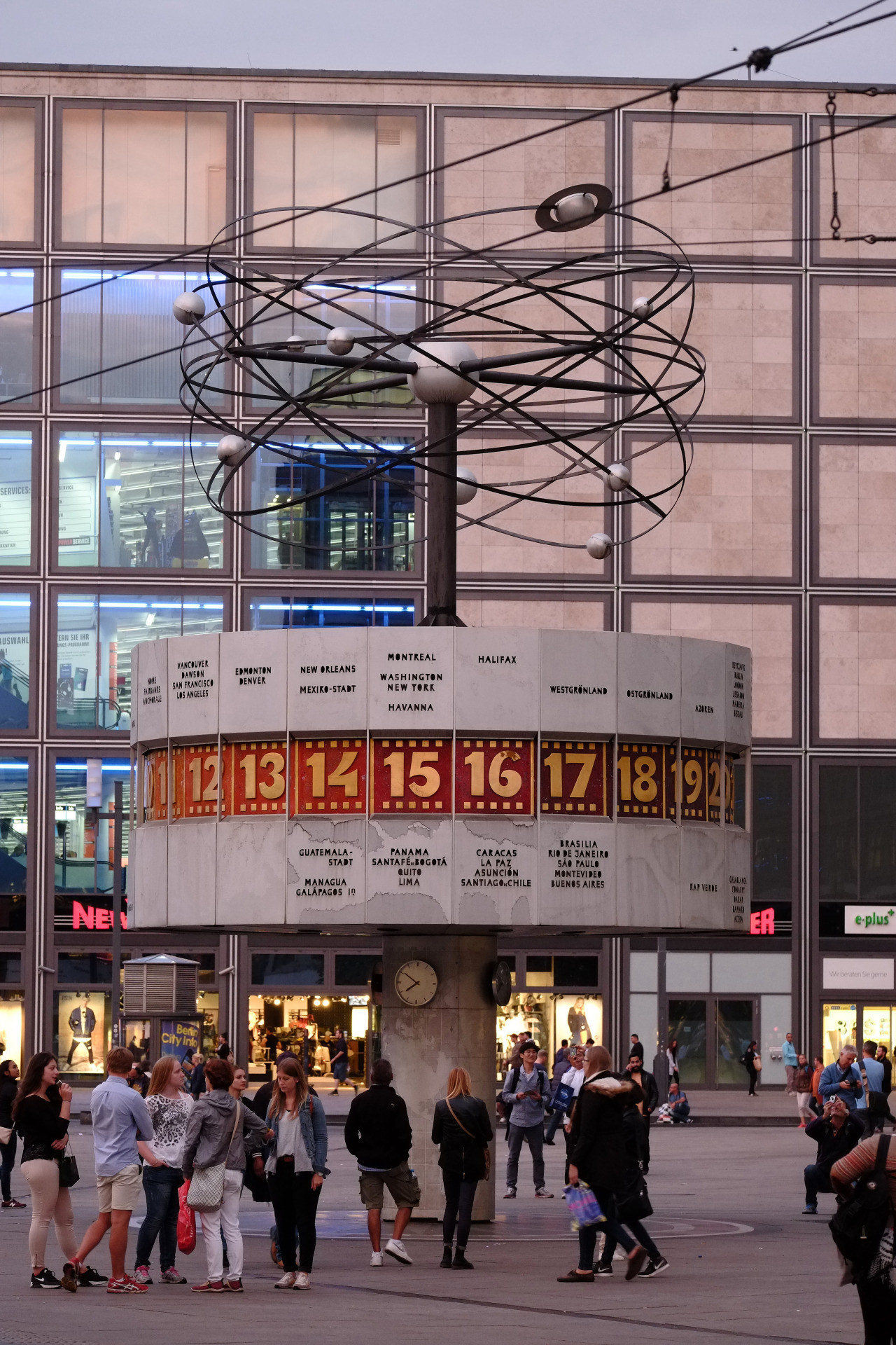 Archillect ID 403723