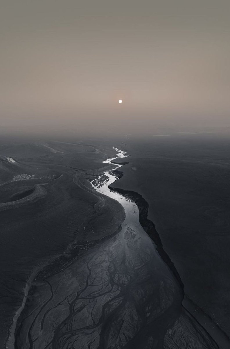 Archillect ID 403854