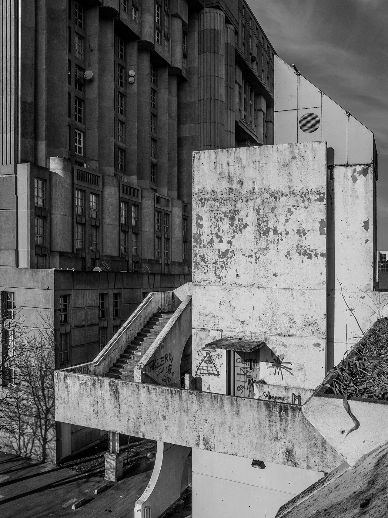 Archillect ID 403865