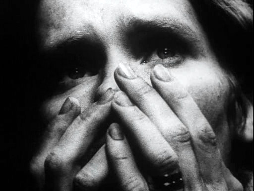 Archillect ID 403891