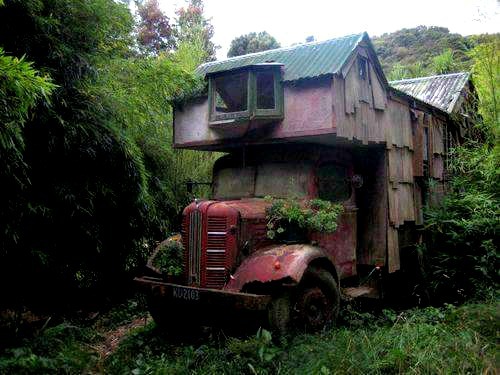 Archillect ID 403907