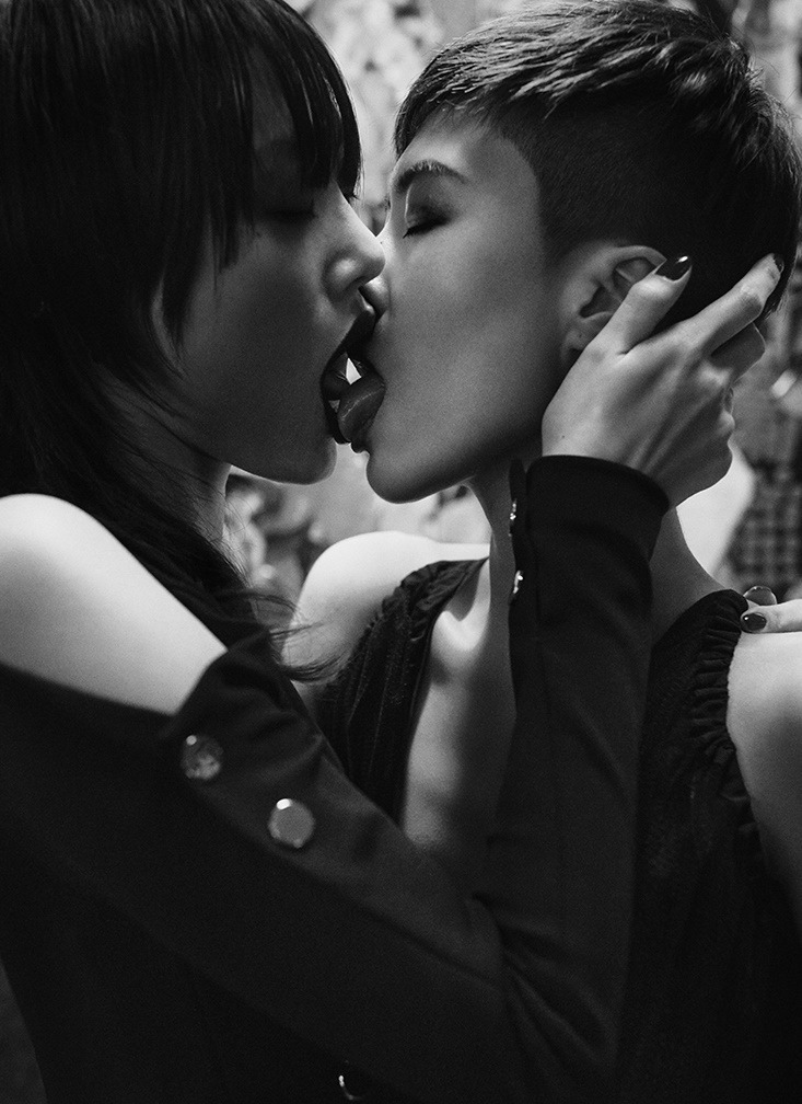 Archillect ID 403974