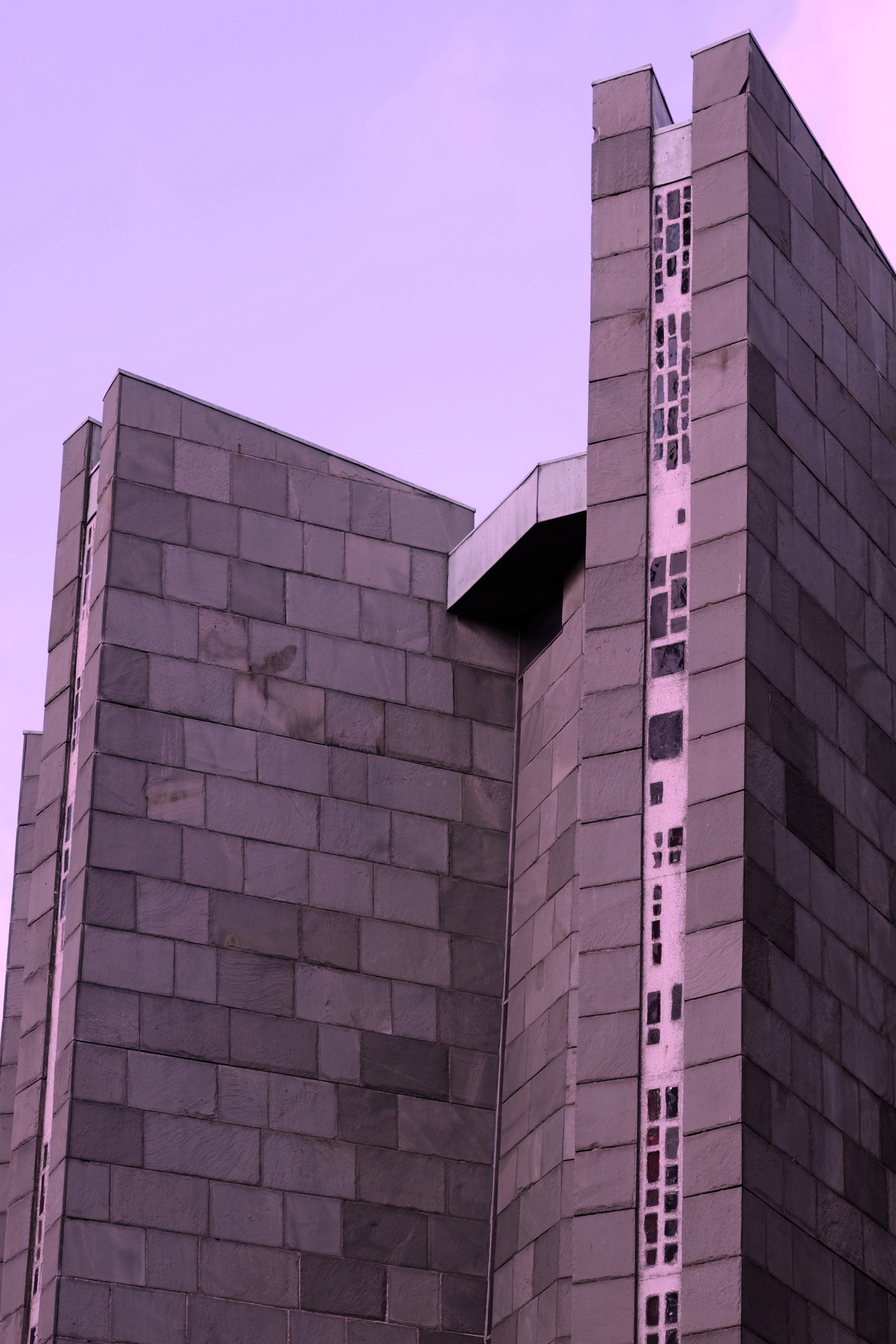 Archillect ID 404021