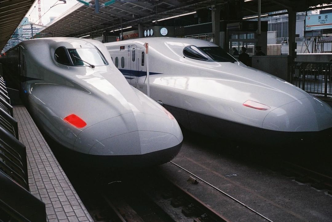 Archillect ID 404048