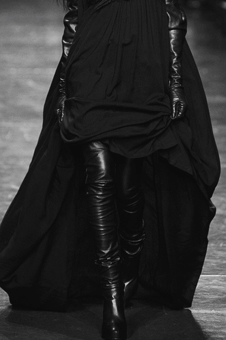 Archillect ID 404079