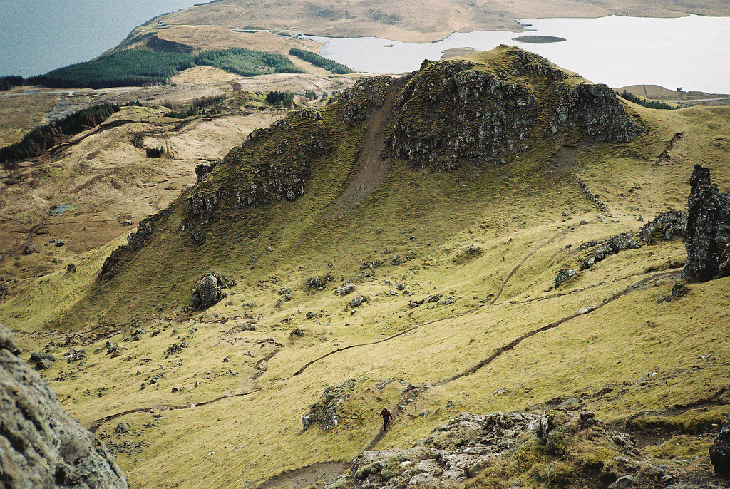 Archillect ID 404084