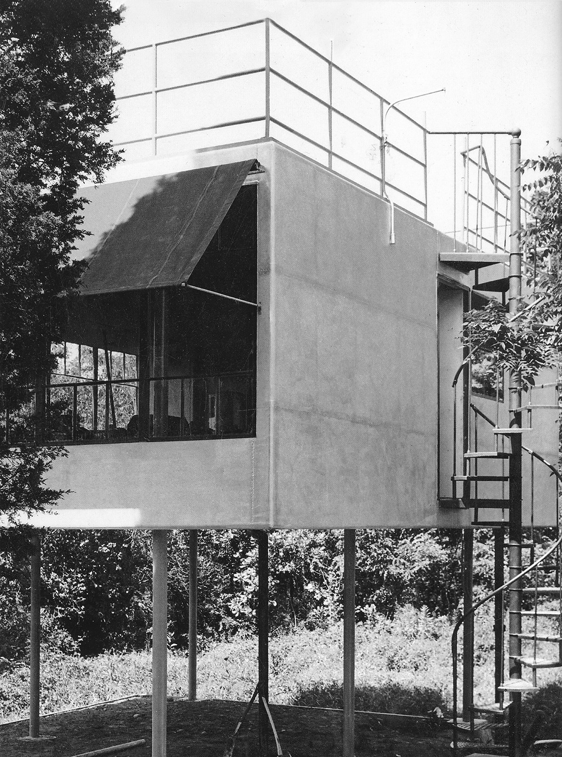 Archillect ID 404086