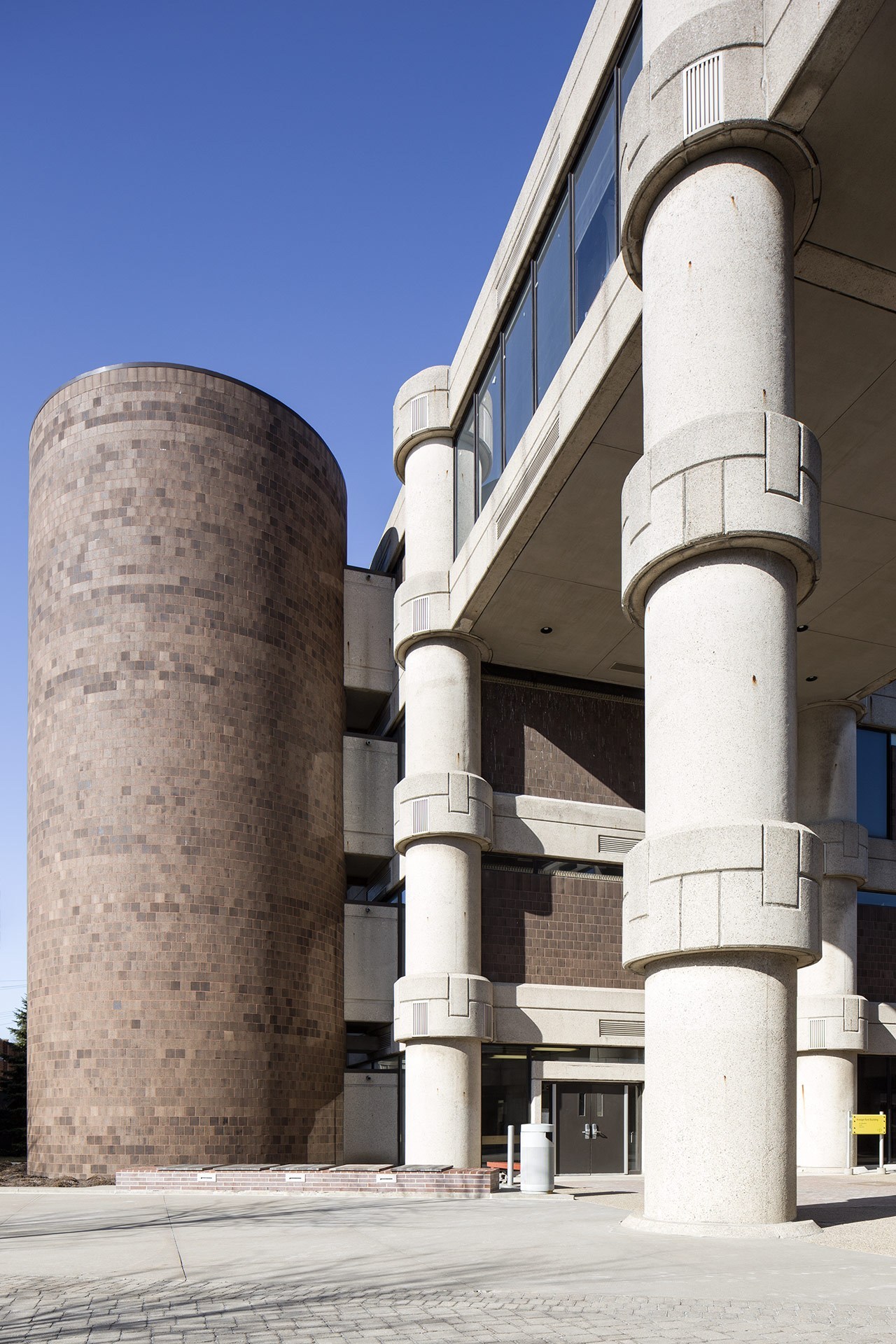 Archillect ID 404108