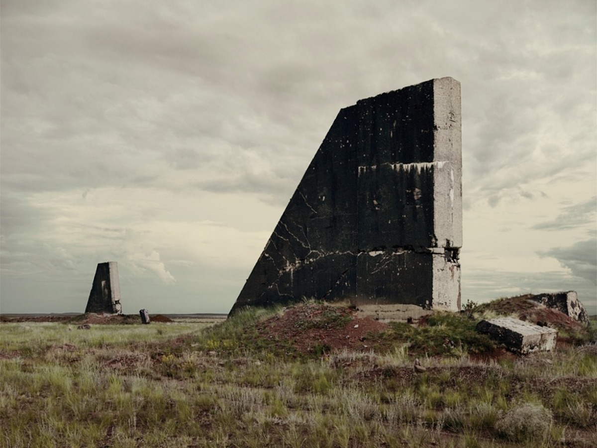 Archillect ID 404175