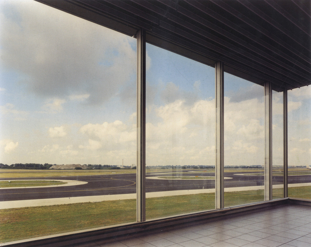 Archillect ID 404291