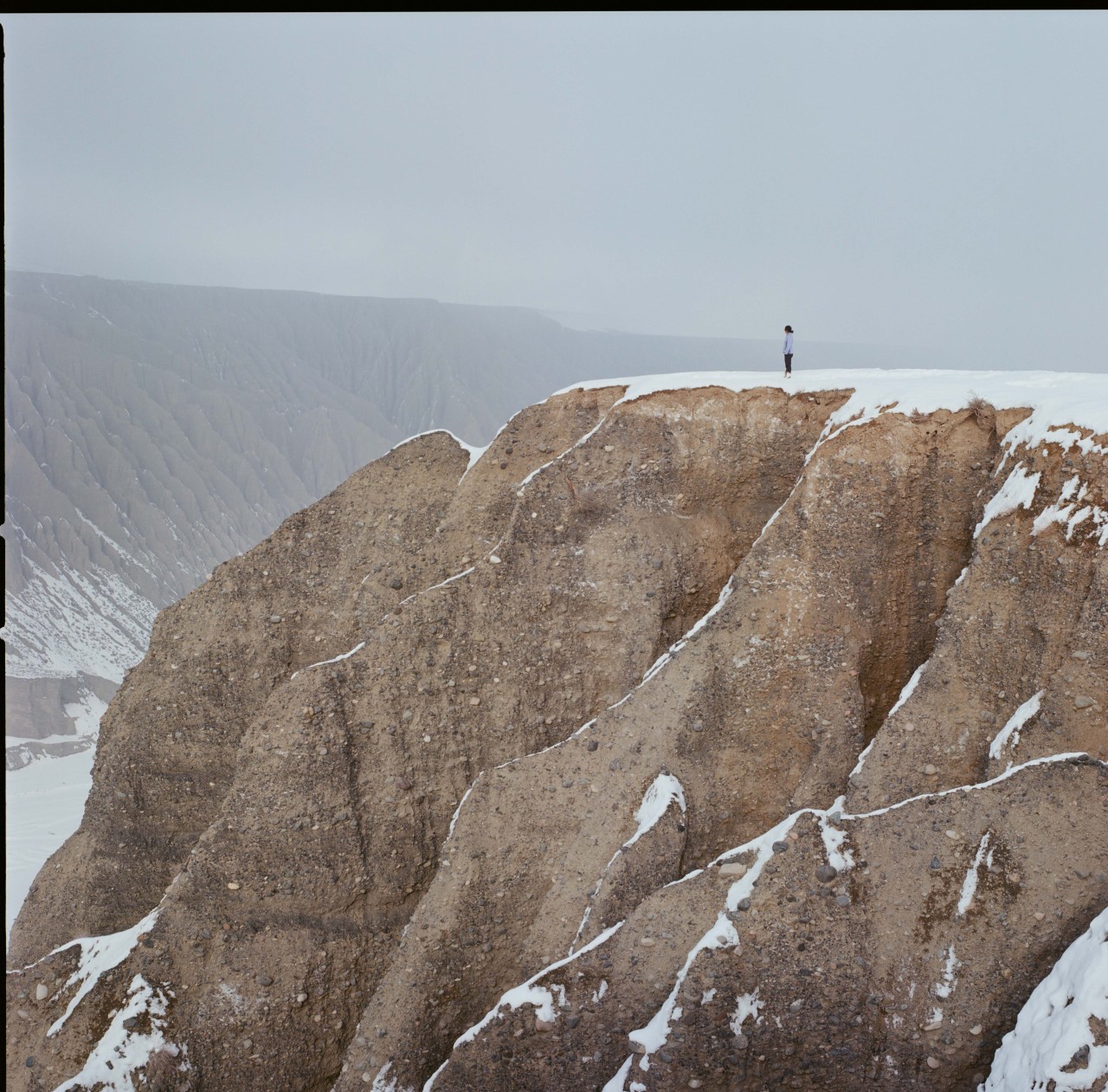 Archillect ID 404307