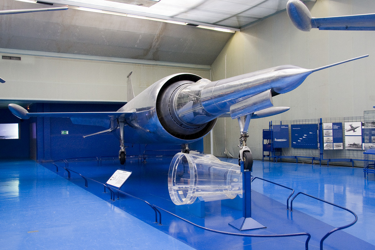 Archillect ID 404325