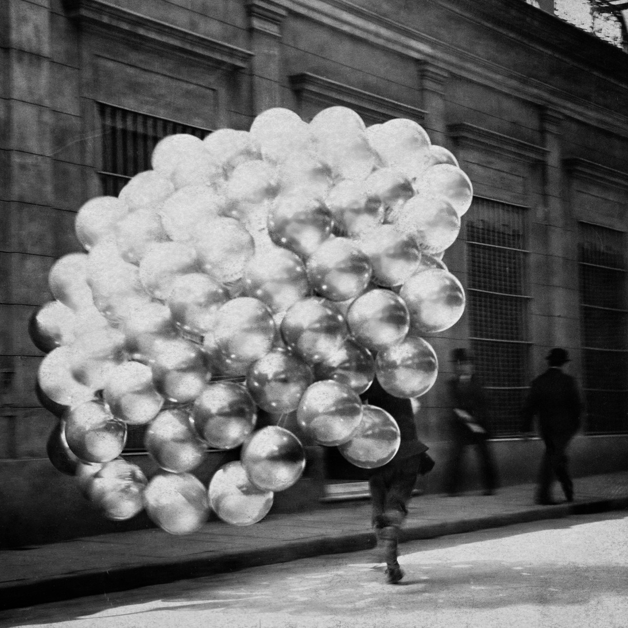 Archillect ID 404337