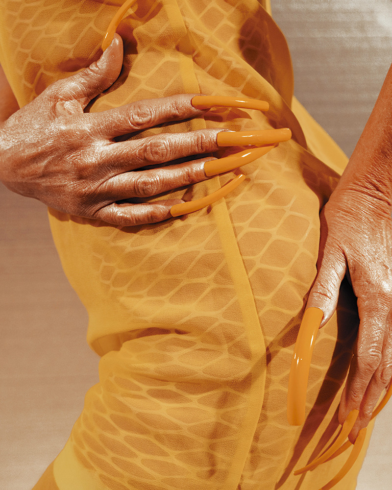 Archillect ID 404373