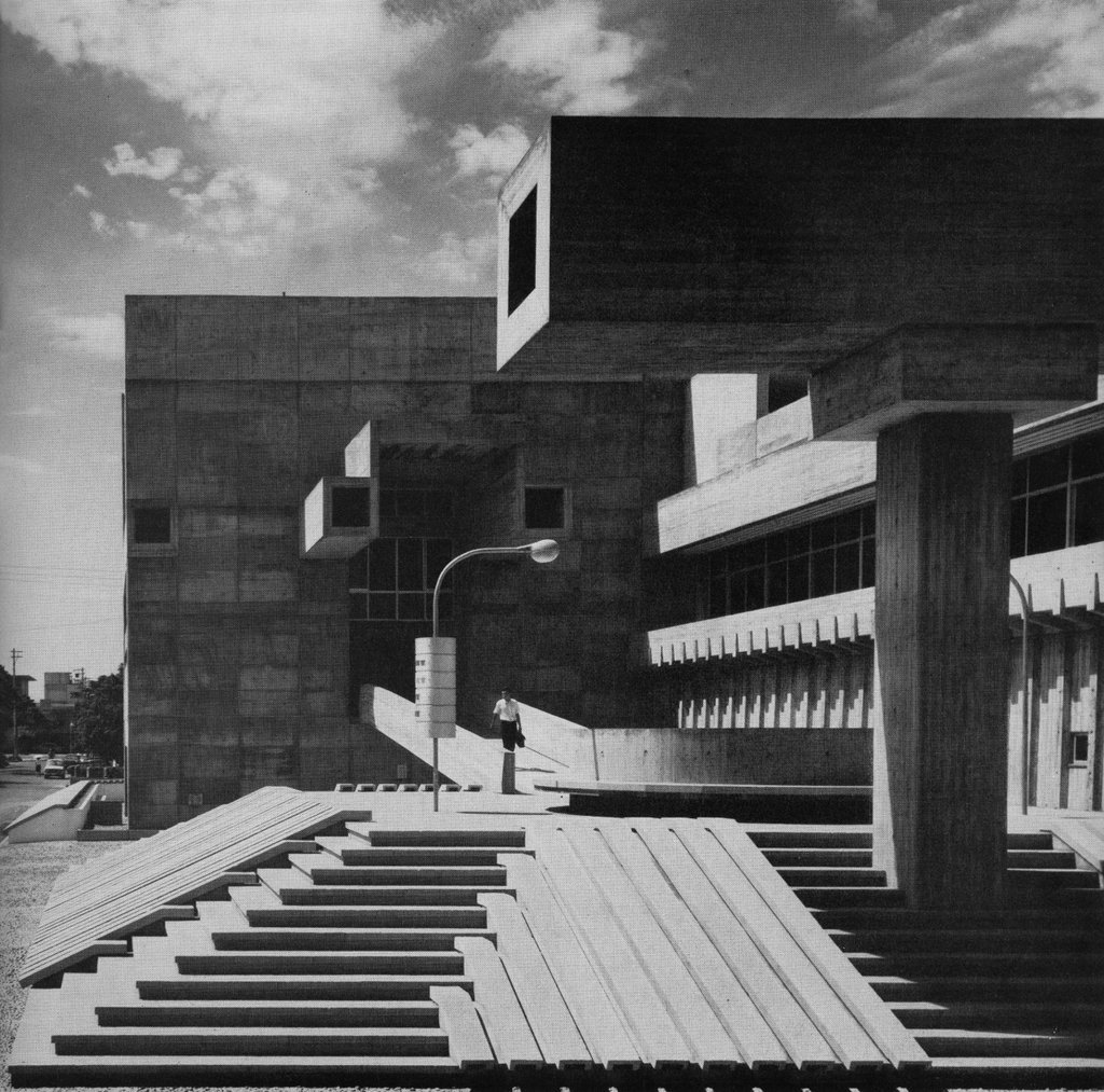 Archillect ID 404375