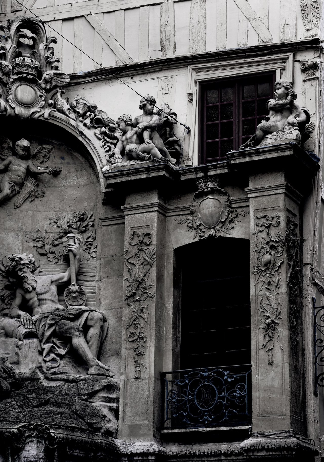 Archillect ID 404572