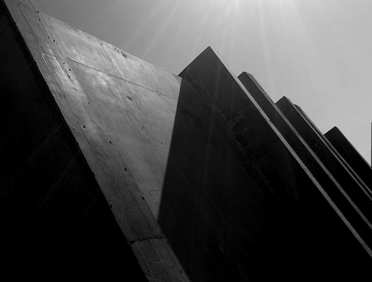 Archillect ID 404604