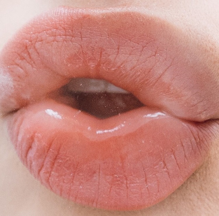 Archillect ID 404629