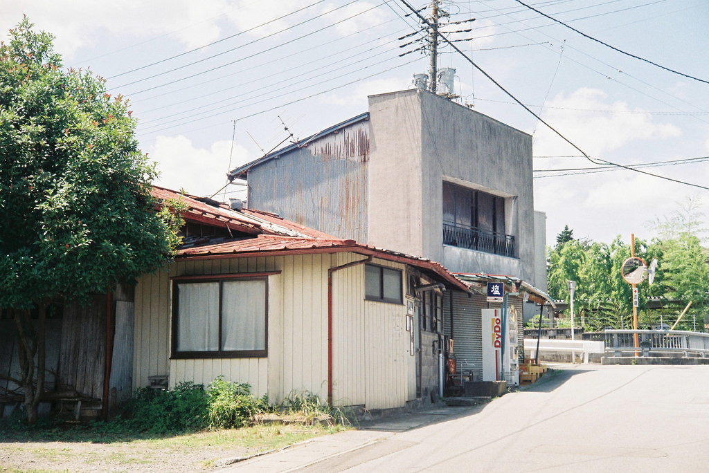 Archillect ID 404642