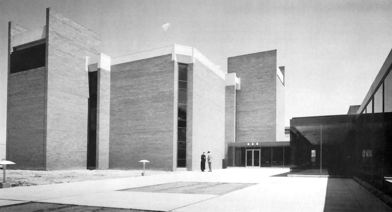 Archillect ID 404718