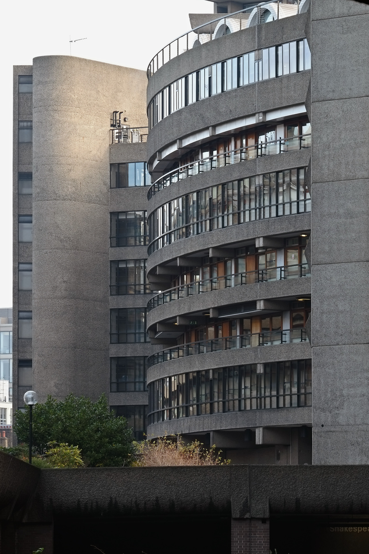 Archillect ID 404764