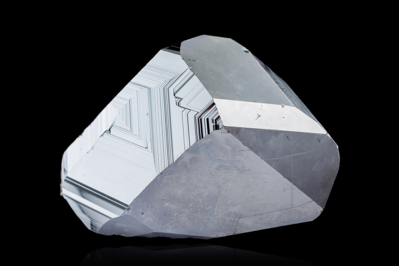 Archillect ID 404766