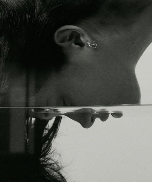 Archillect ID 404857