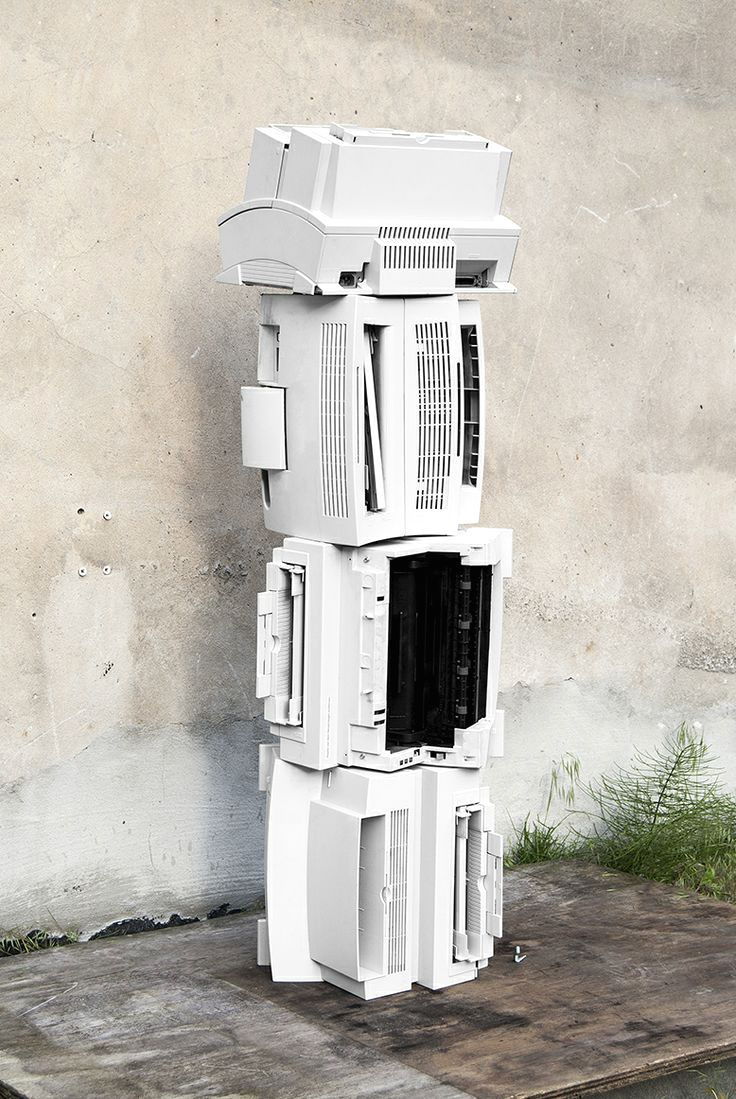 Archillect ID 404902