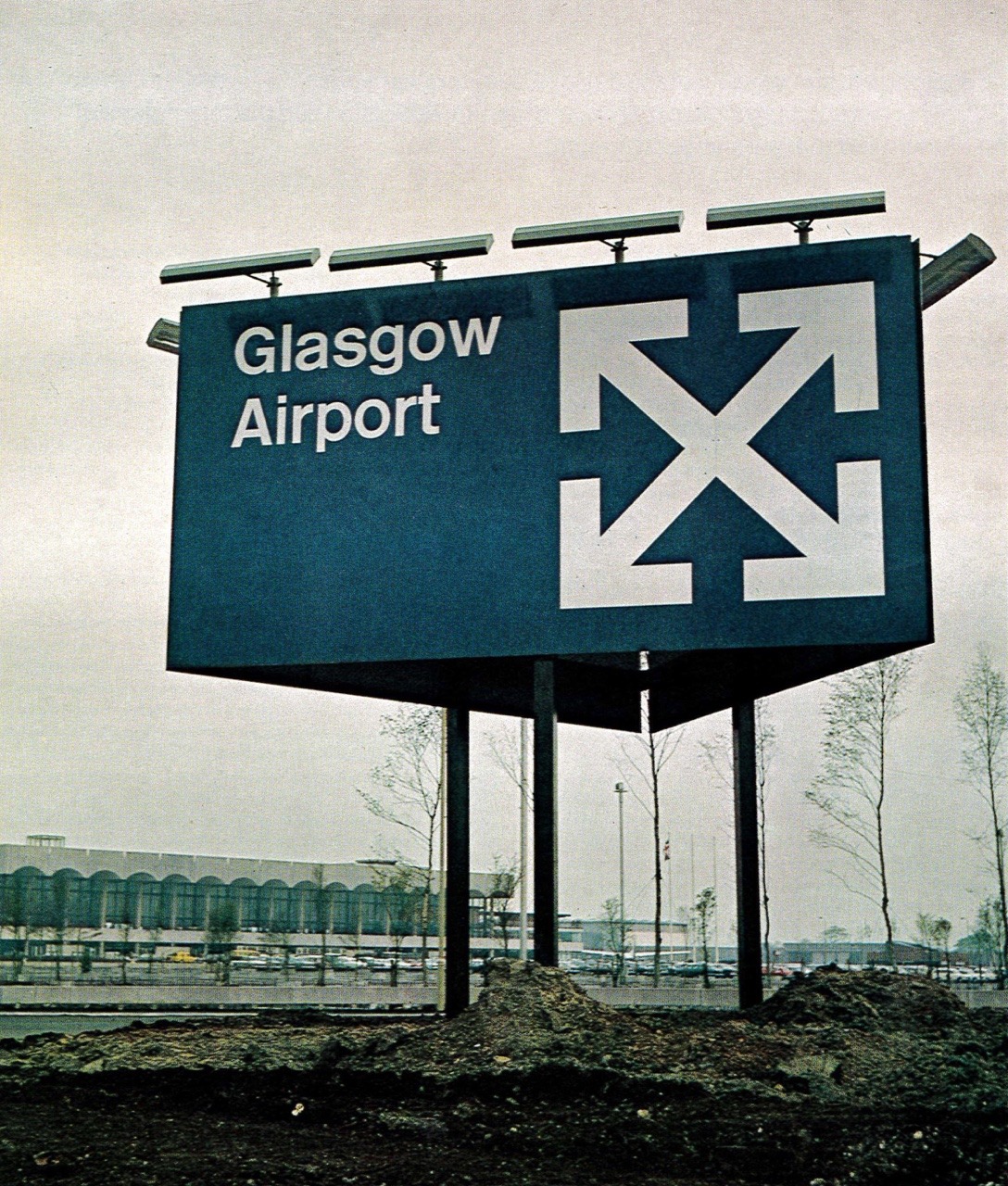 Archillect ID 405098