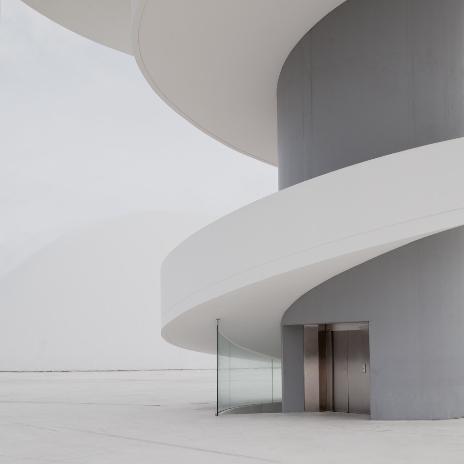 Archillect ID 405172