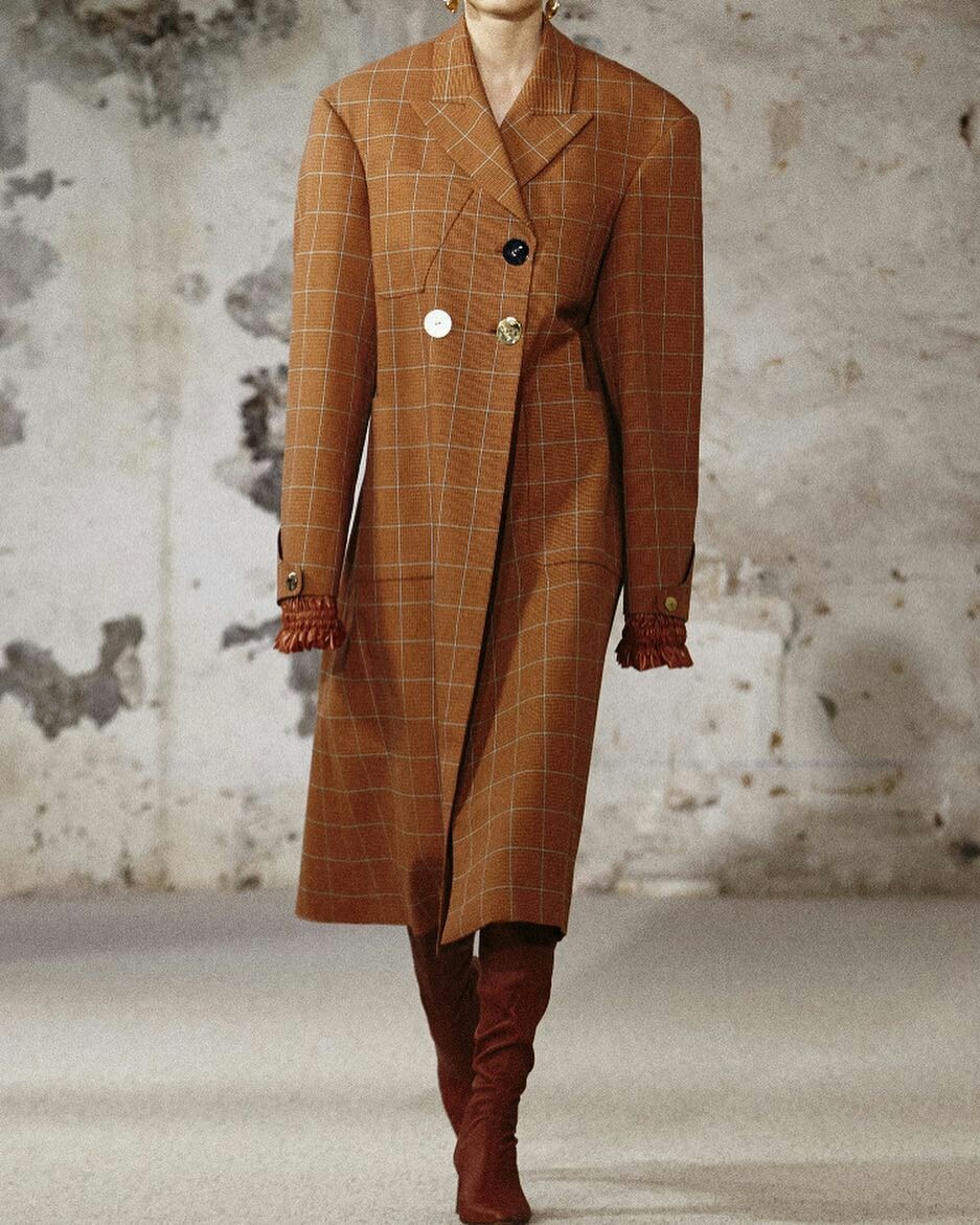 Archillect ID 405254