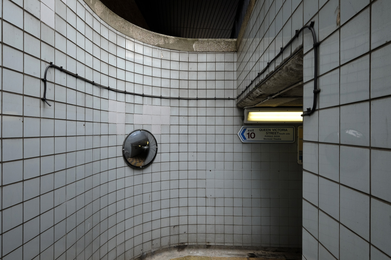 Archillect ID 405261