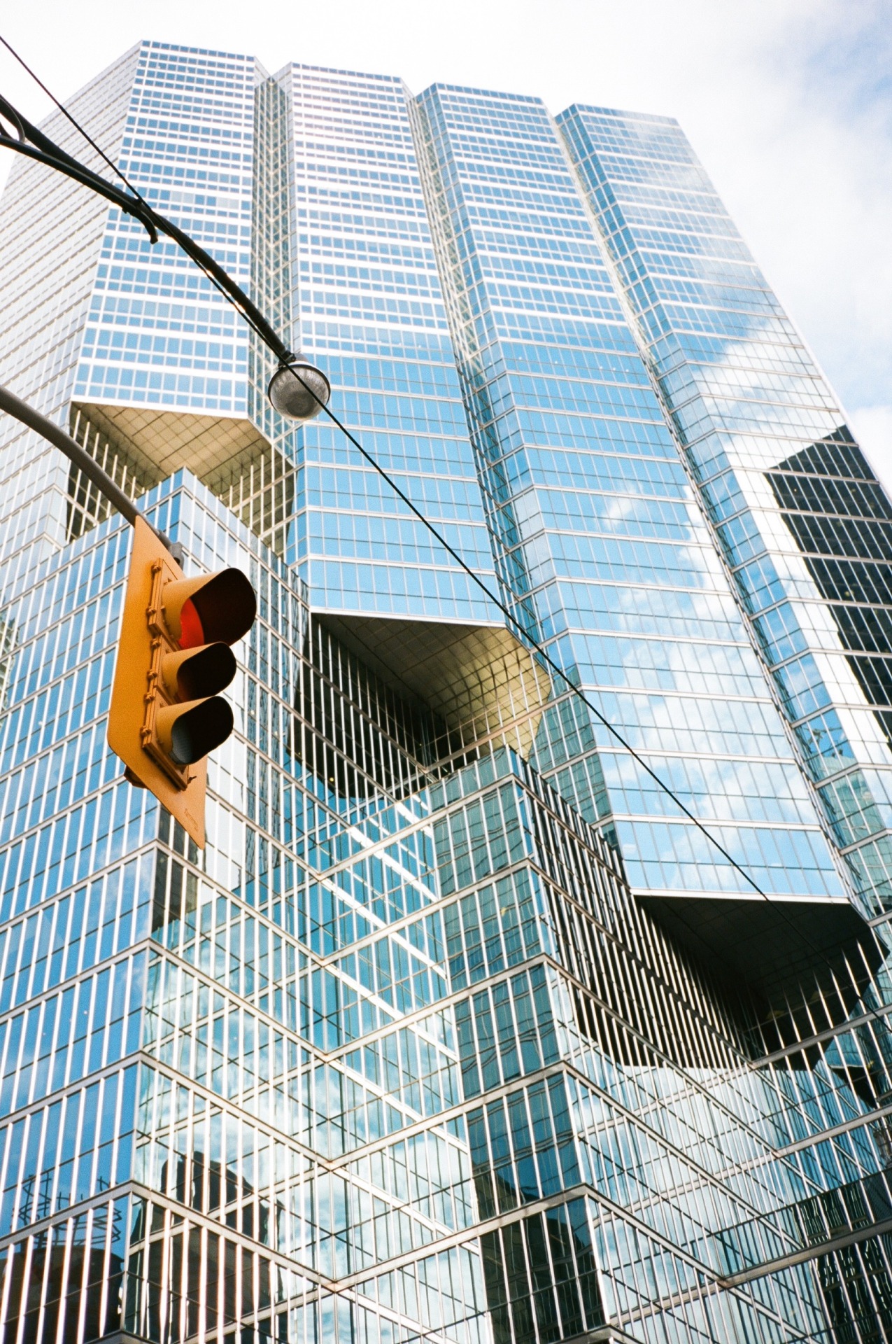 Archillect ID 405311