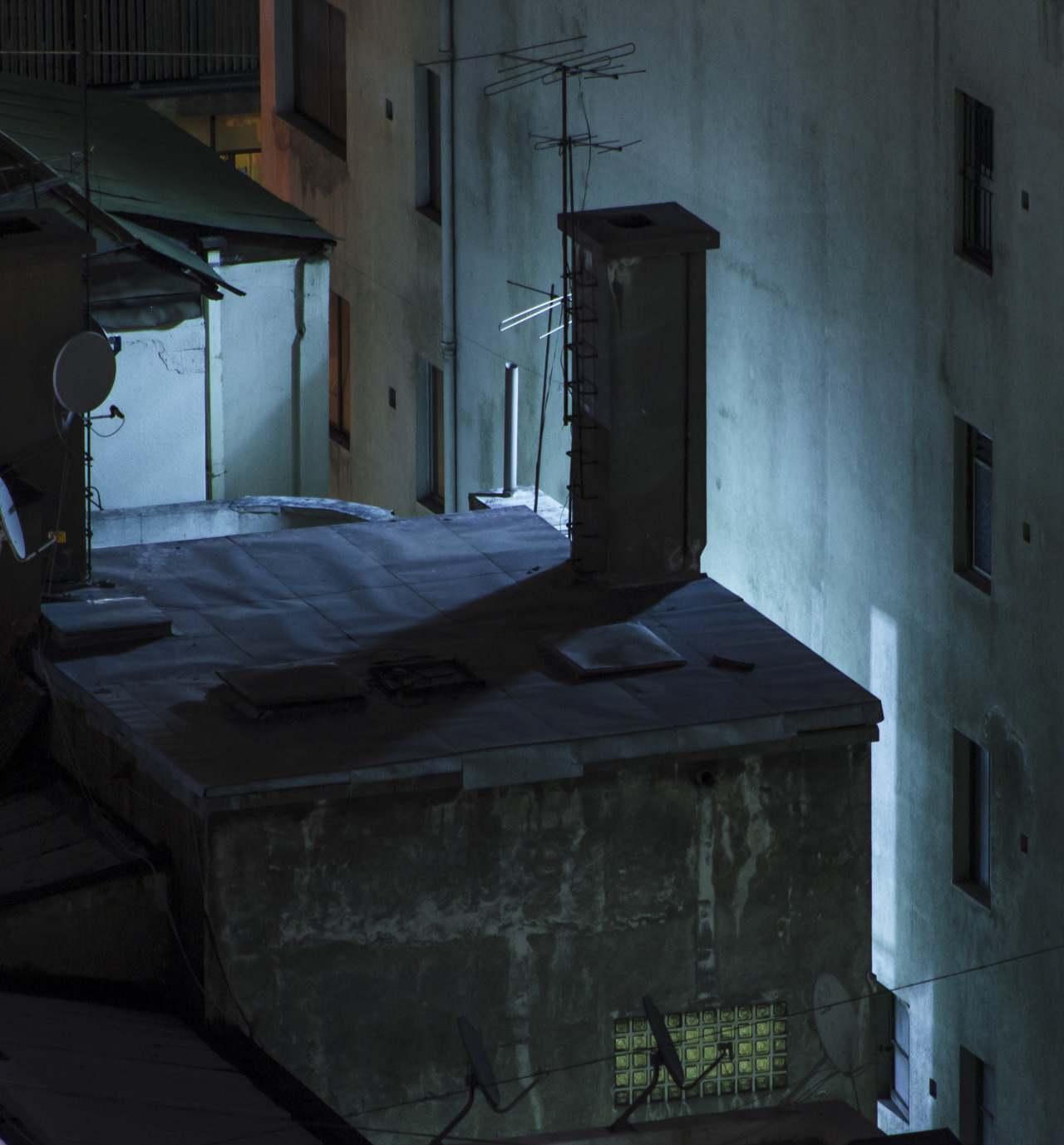 Archillect ID 405351