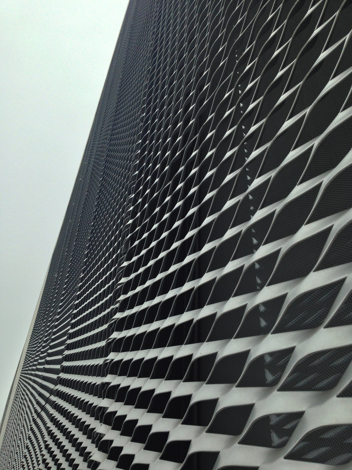 Archillect ID 405352