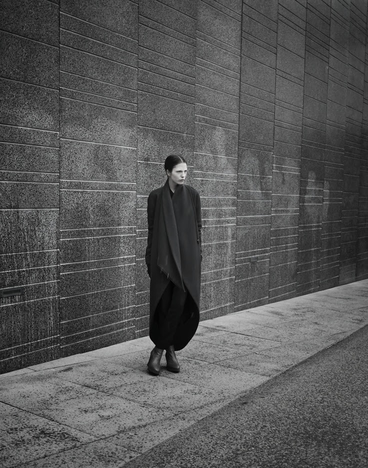 Archillect ID 405380