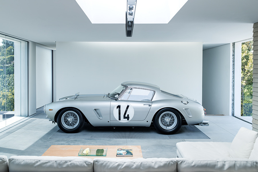 Archillect ID 405424