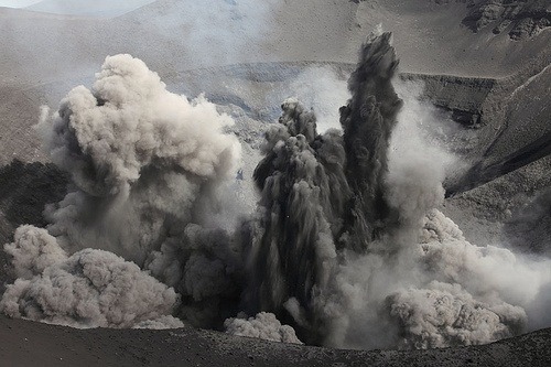 Archillect ID 405486