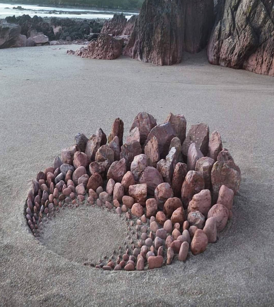 Archillect ID 405600