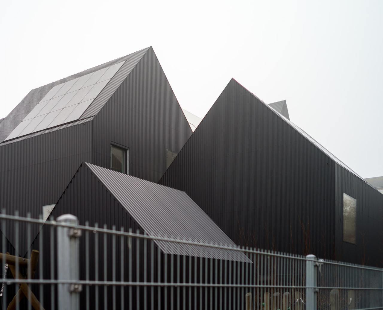 Archillect ID 405632