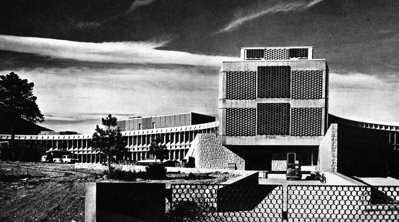 Archillect ID 405653