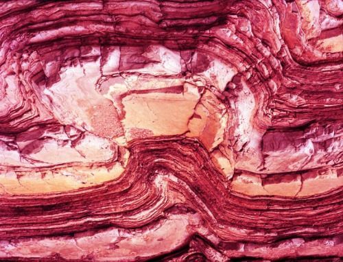 Archillect ID 405758