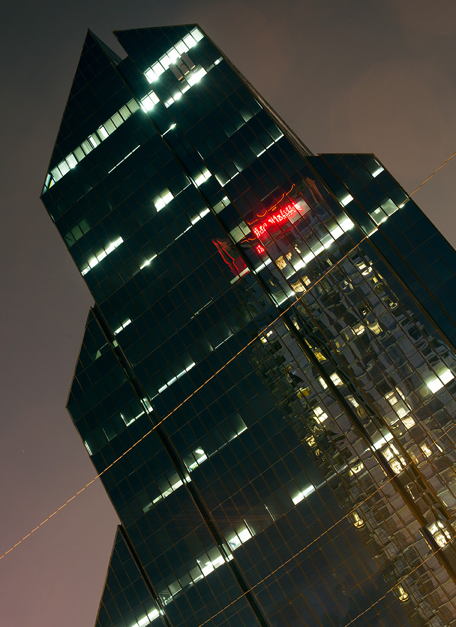 Archillect ID 405813