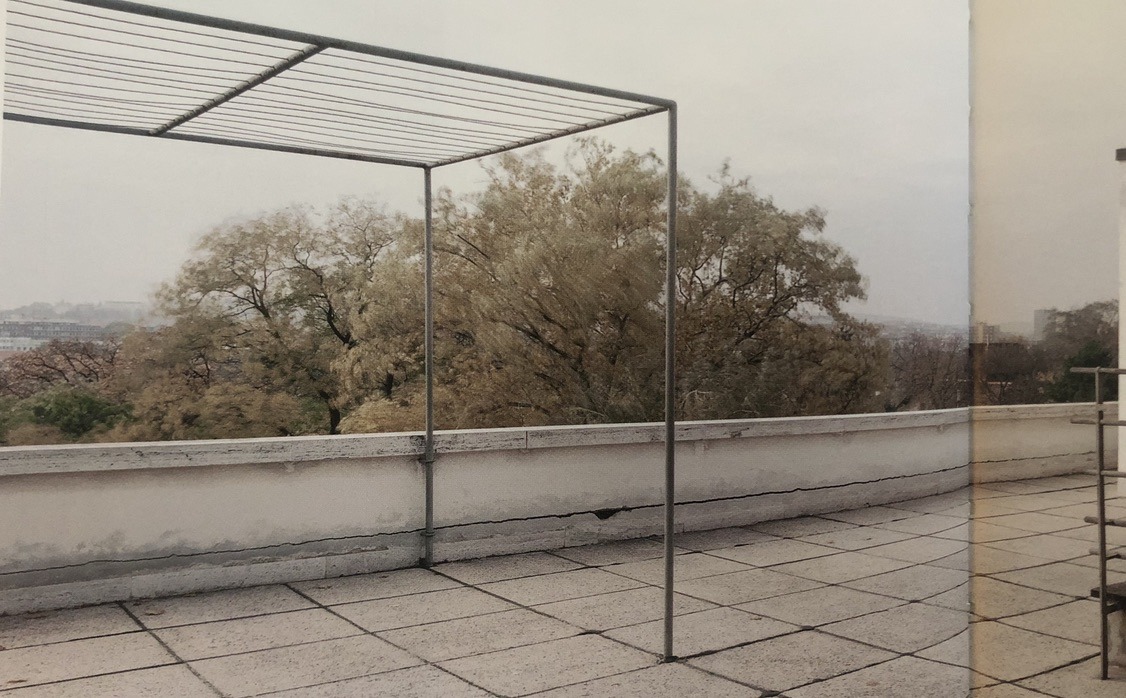 Archillect ID 405844