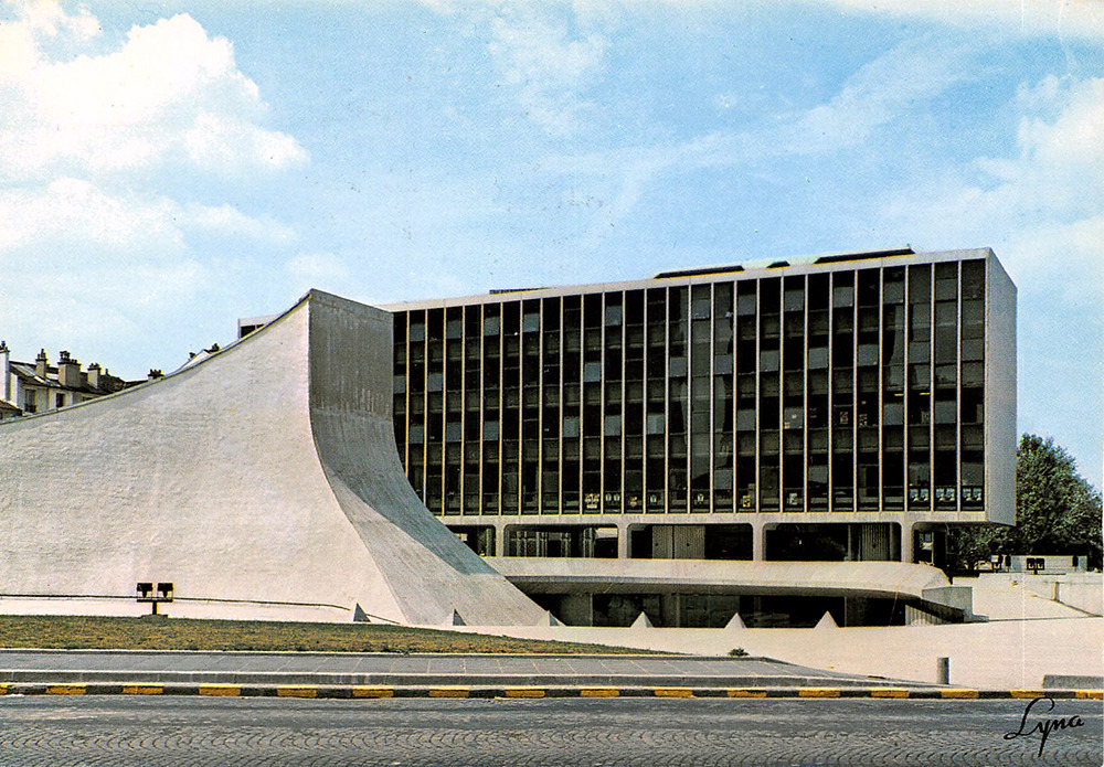 Archillect ID 405852