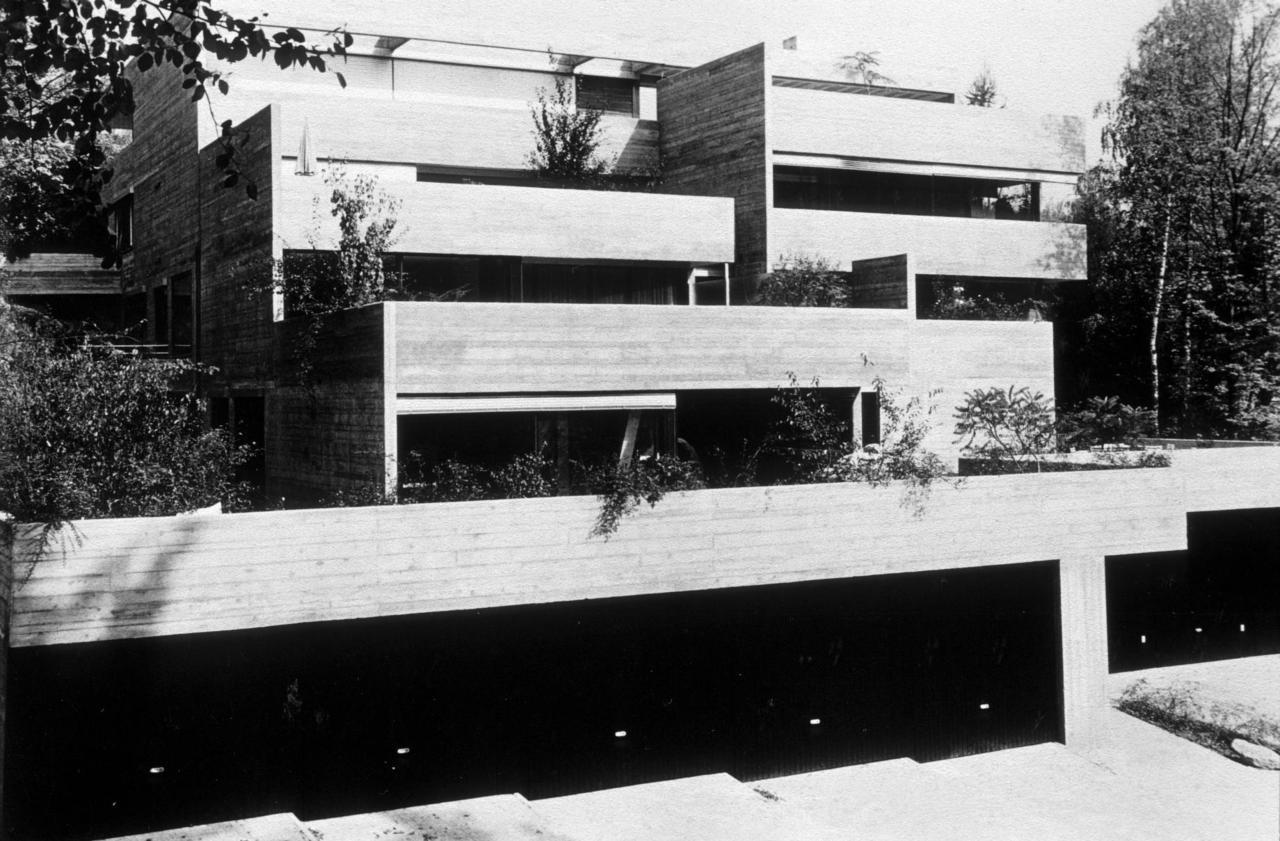 Archillect ID 405869