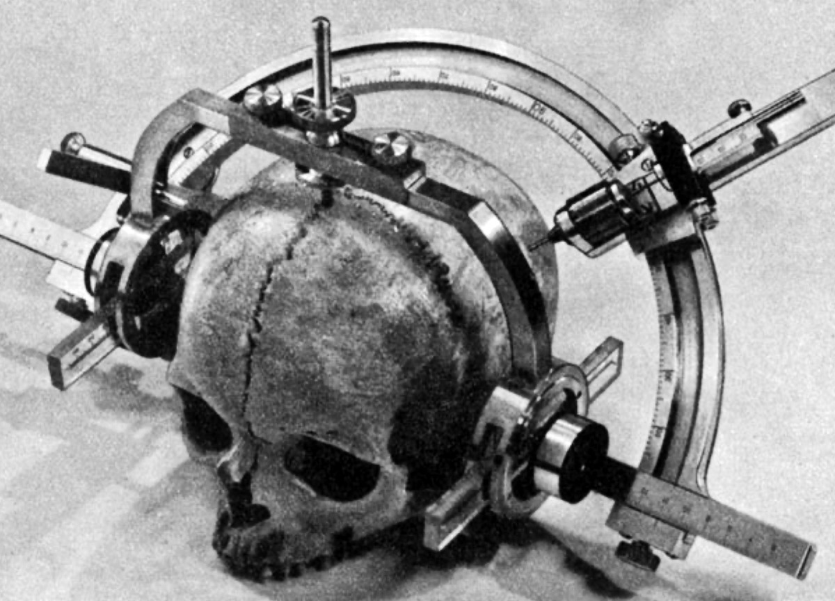 Archillect ID 405876